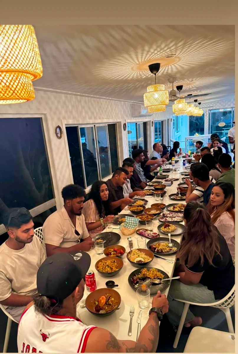 Vibe, Kandy Restaurant & Bar
