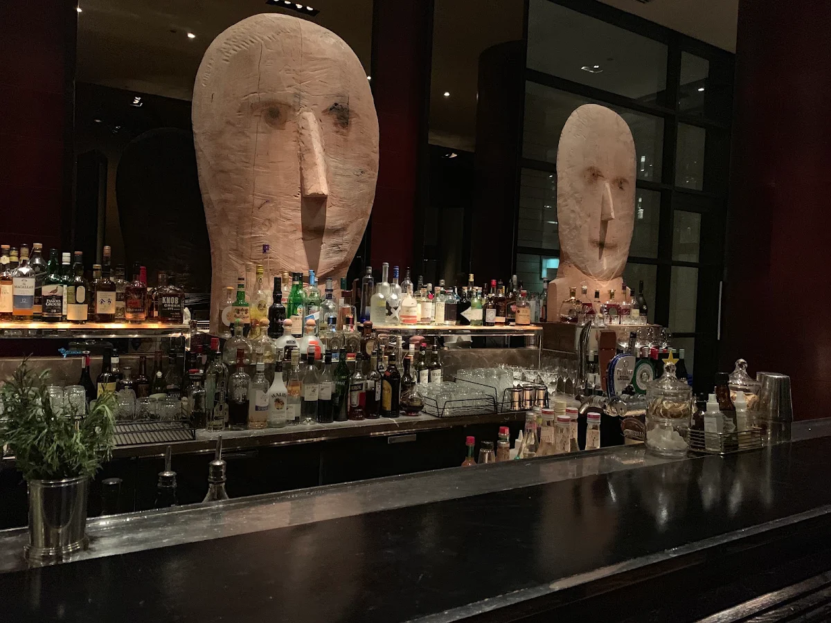 Vibe, Ru-Co Bar