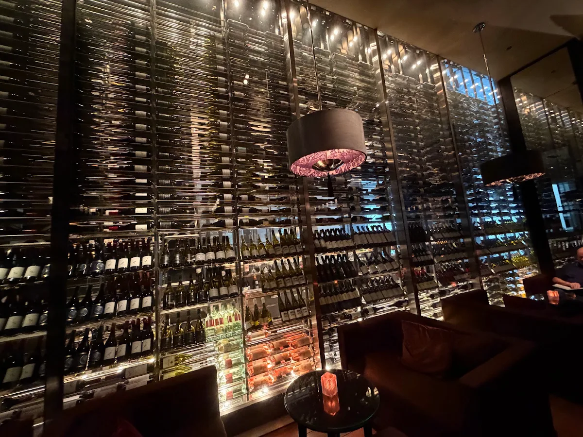 Vibe, Ru-Co Bar