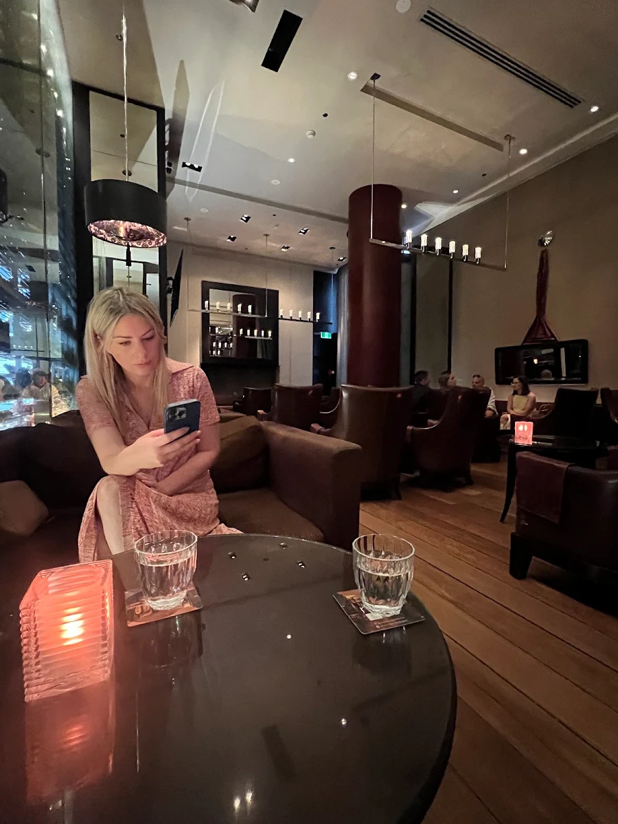 Vibe, Ru-Co Bar