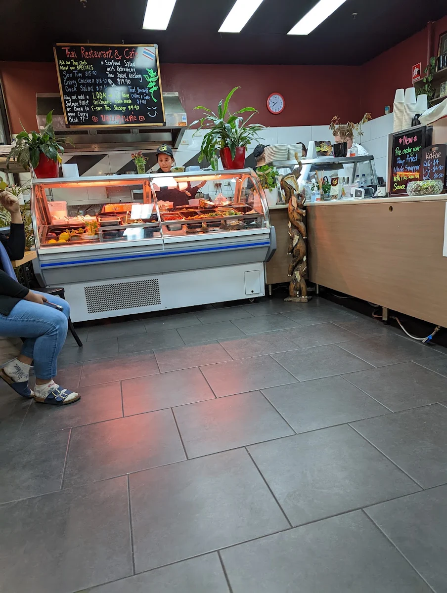 Vibe, Thai Restaurant and Cafe