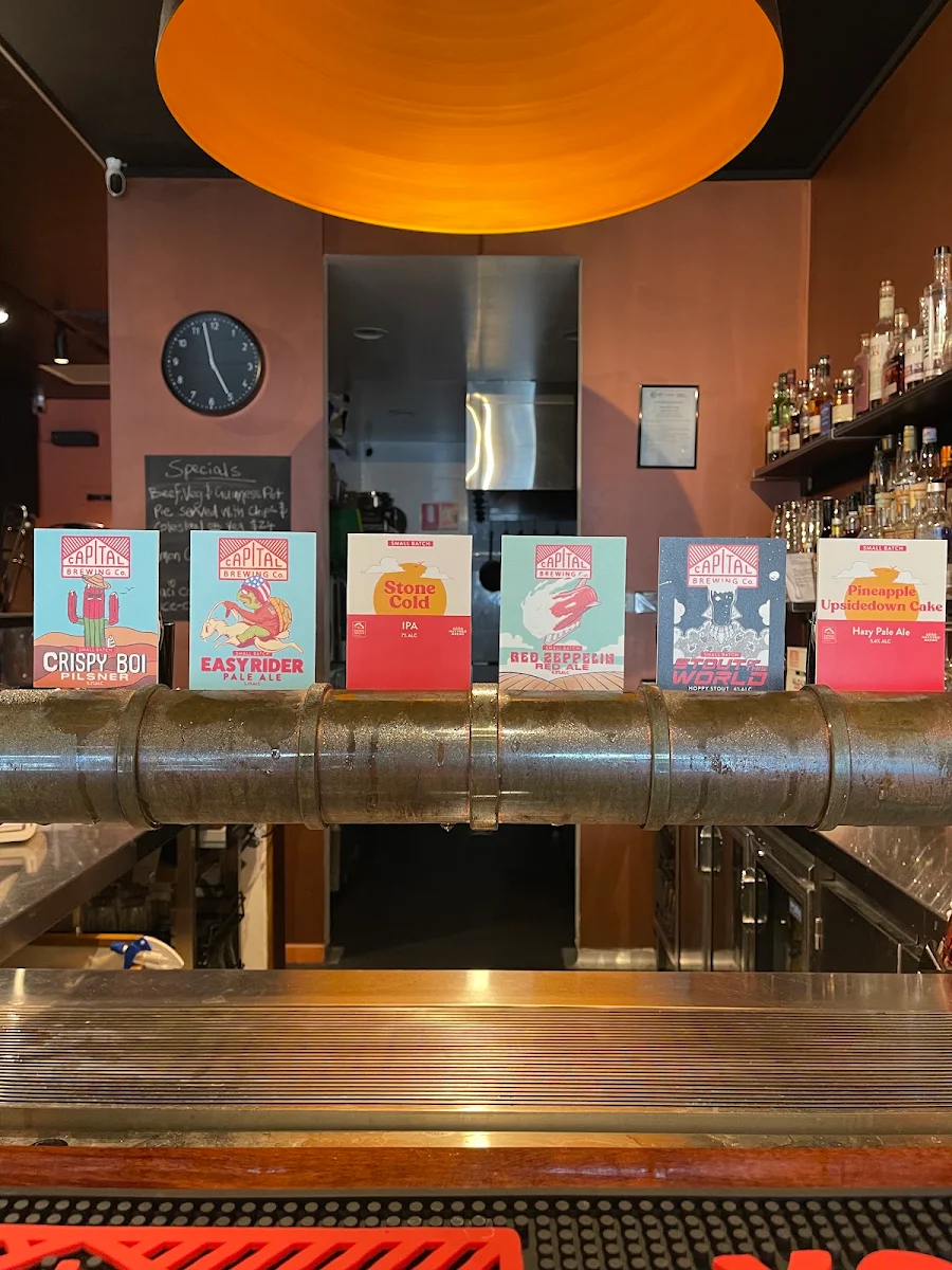 Menu, Herbert's at Evatt