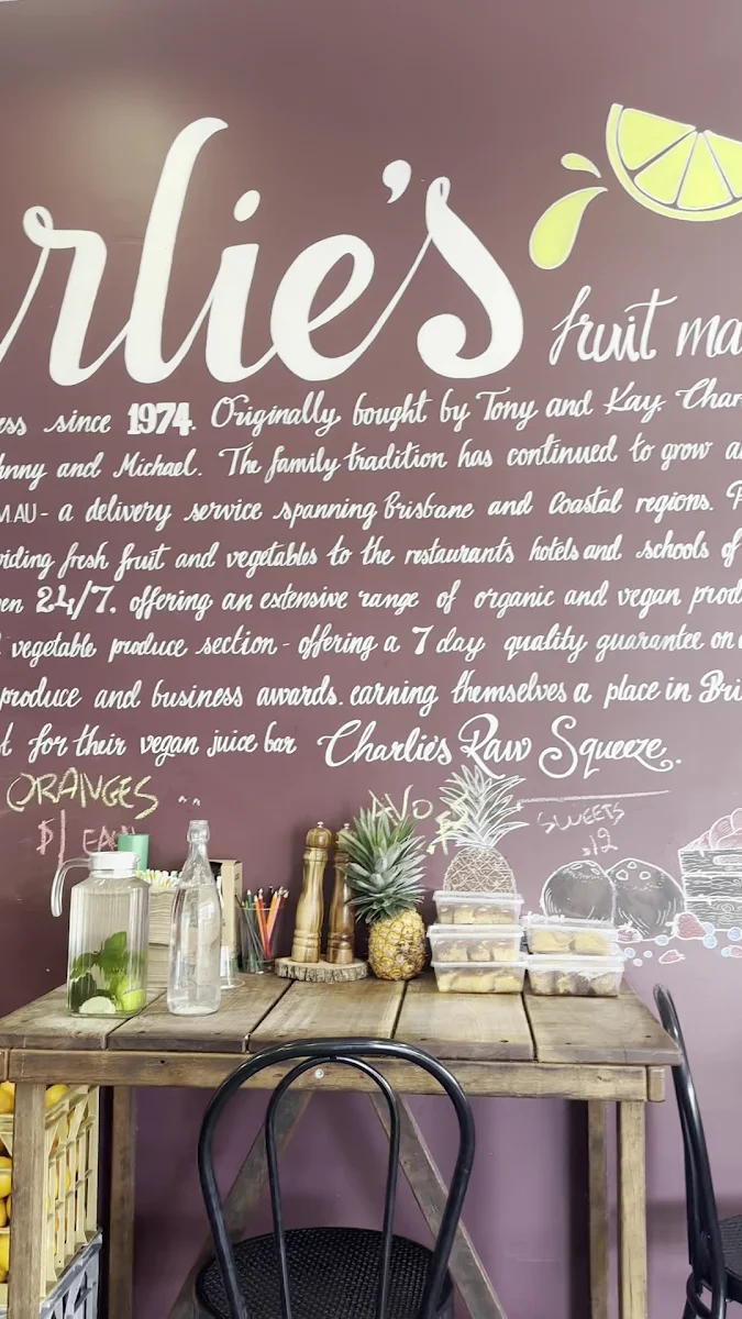 Menu, Charlies Raw Squeeze Greenslopes