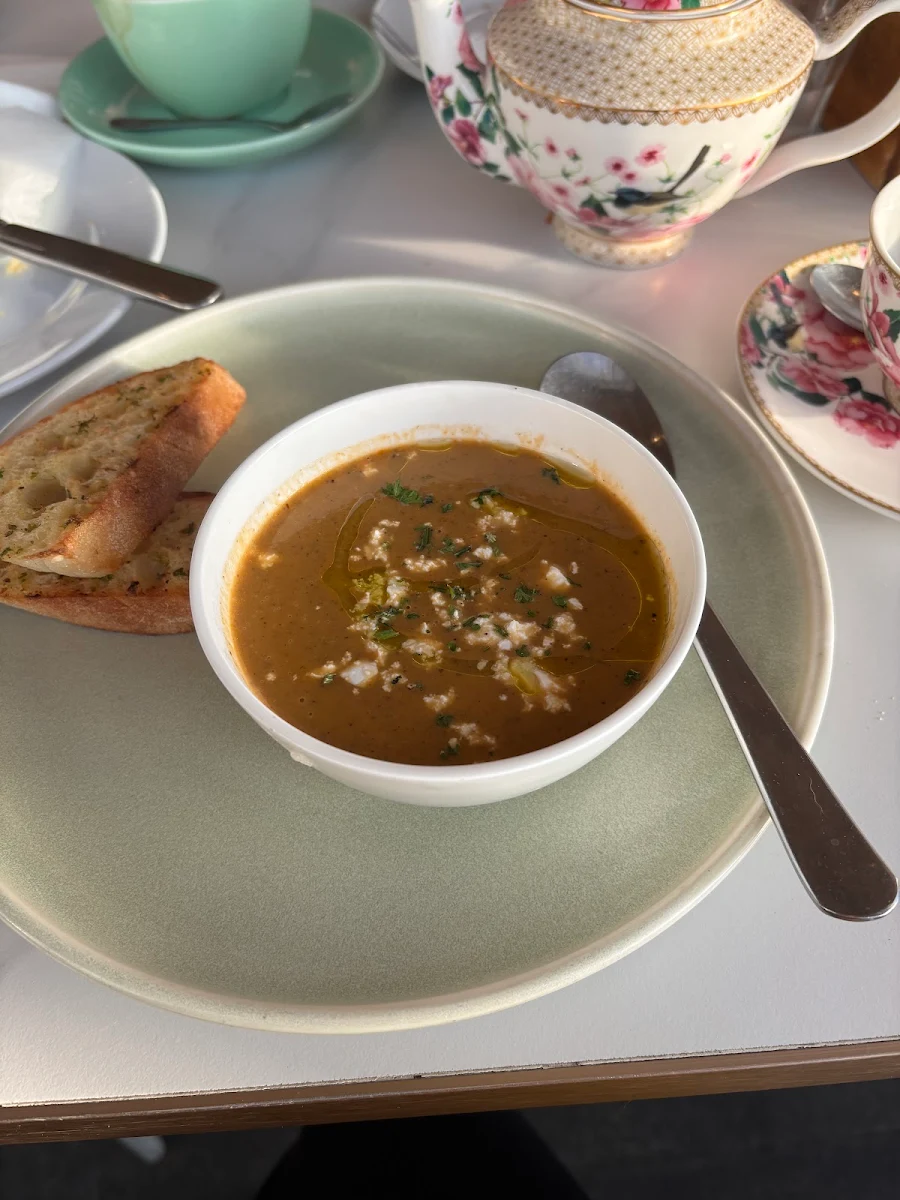 Food & drink, THE BAYVIEW CAFE & RESTAURANT