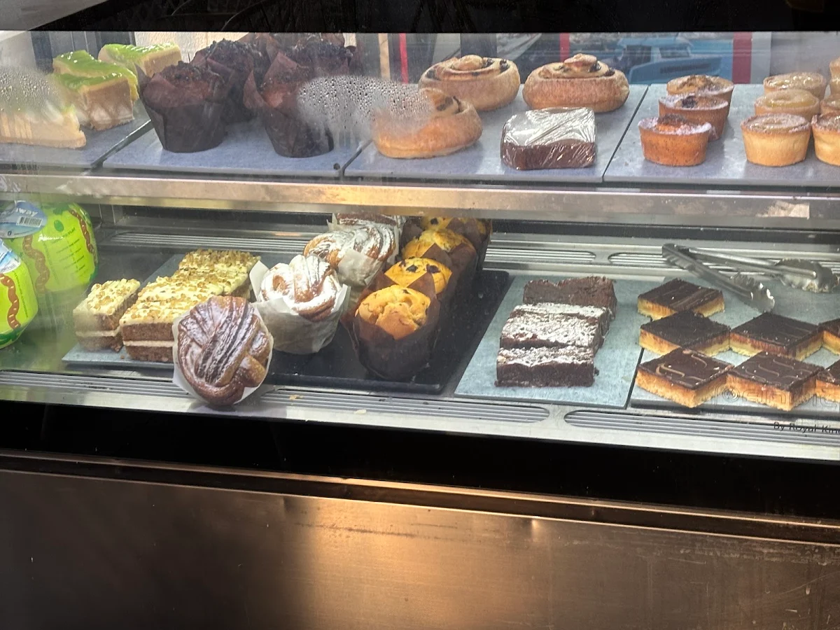 Vibe, THE BAYVIEW CAFE & RESTAURANT