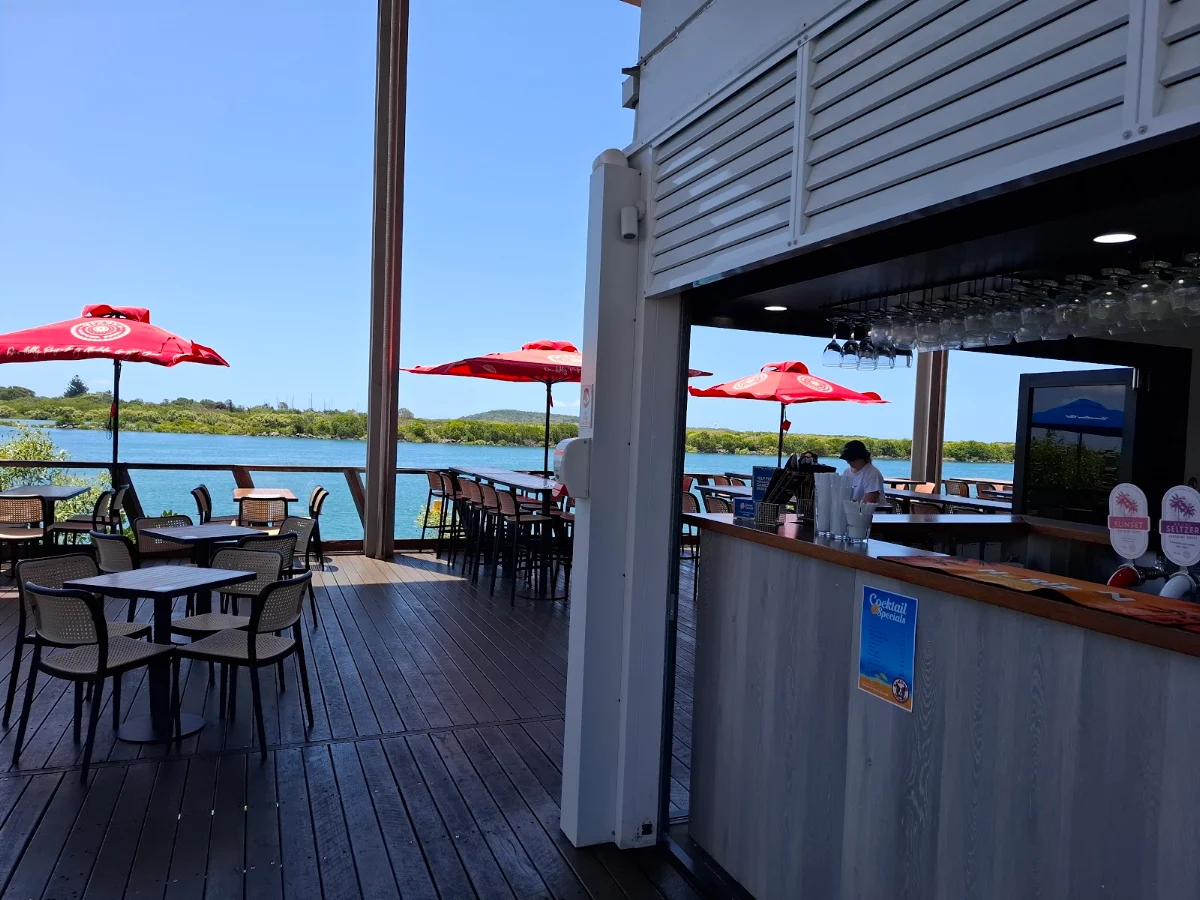 Vibe, Red Dog Riverfront
