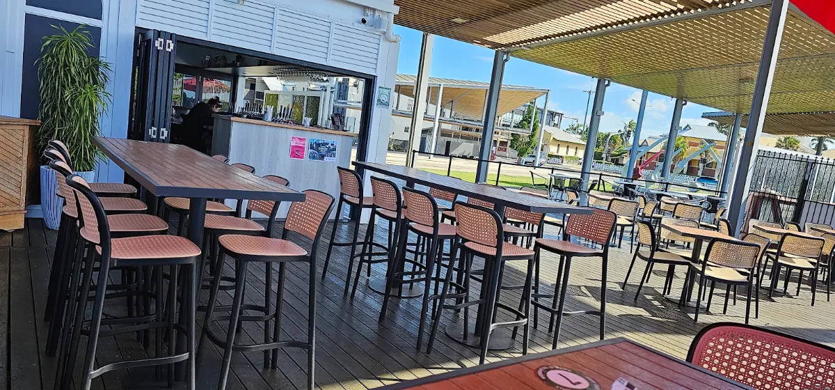 Vibe, Red Dog Riverfront