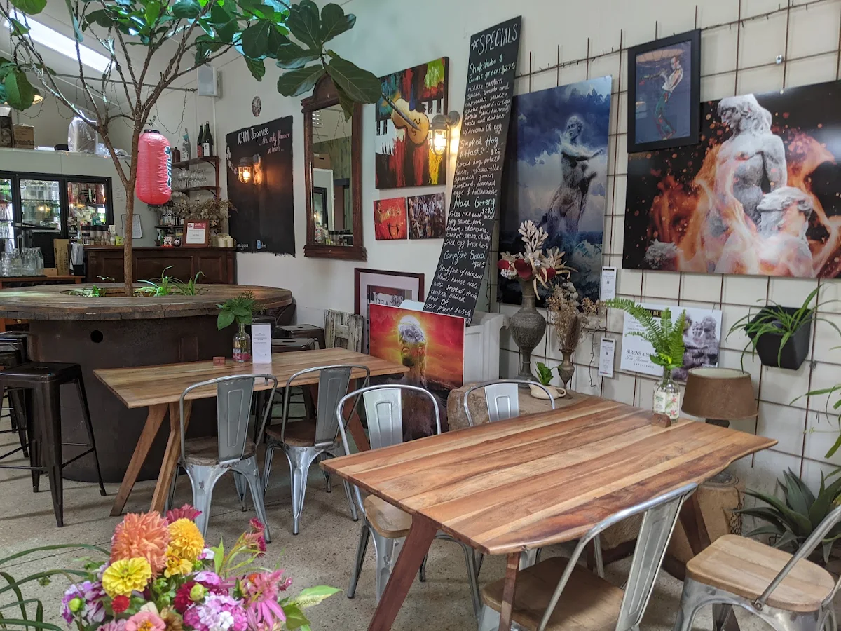 Vibe, Pomona Village Kitchen