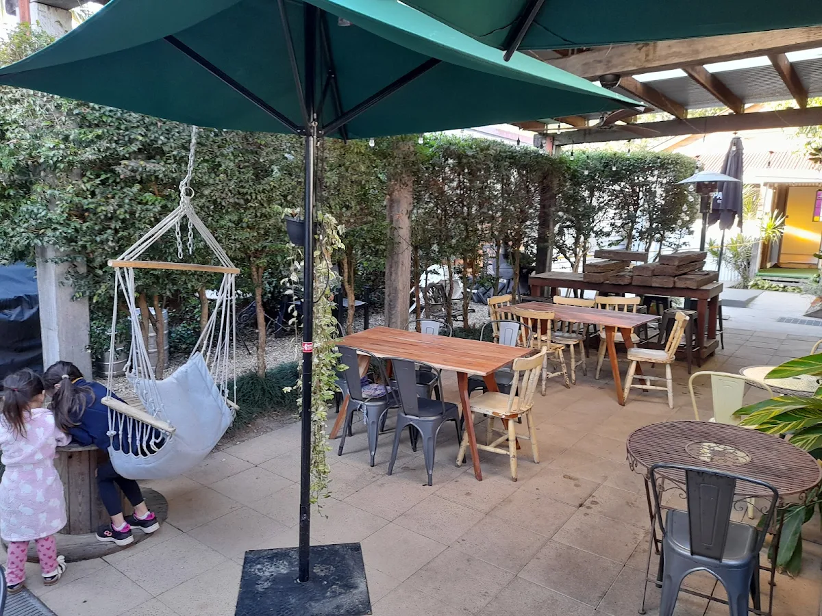 Vibe, Pomona Village Kitchen