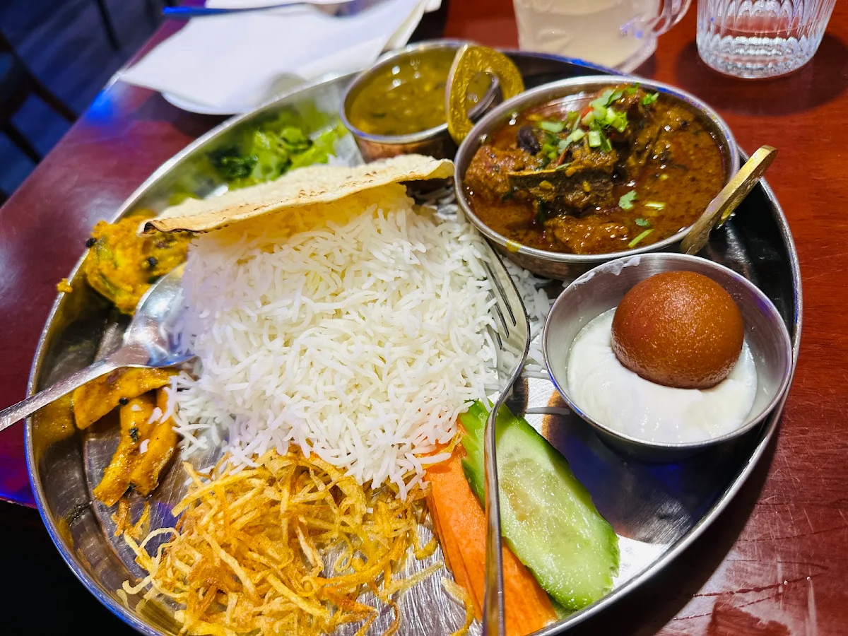 Food & drink, Lahana Restaurant and Bar