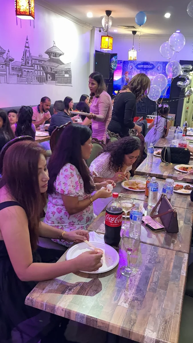 Vibe, Lahana Restaurant and Bar