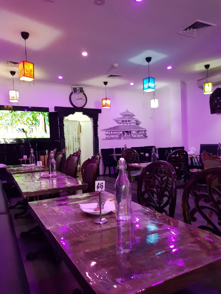 Vibe, Lahana Restaurant and Bar