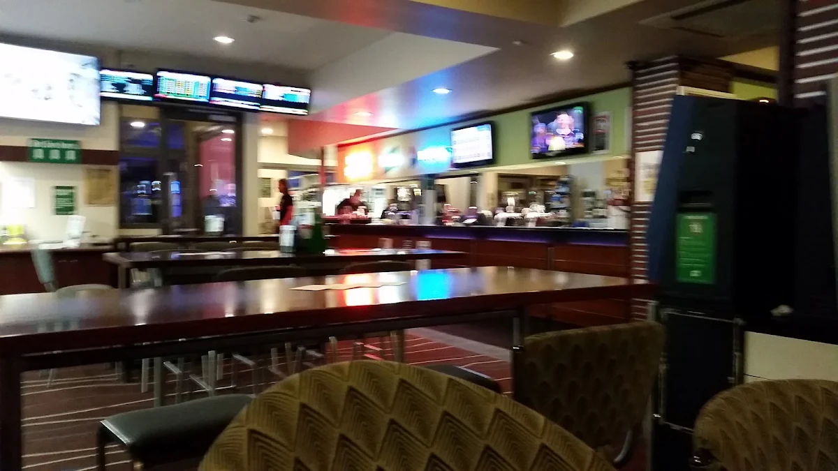 Vibe, Edgeworth Tavern