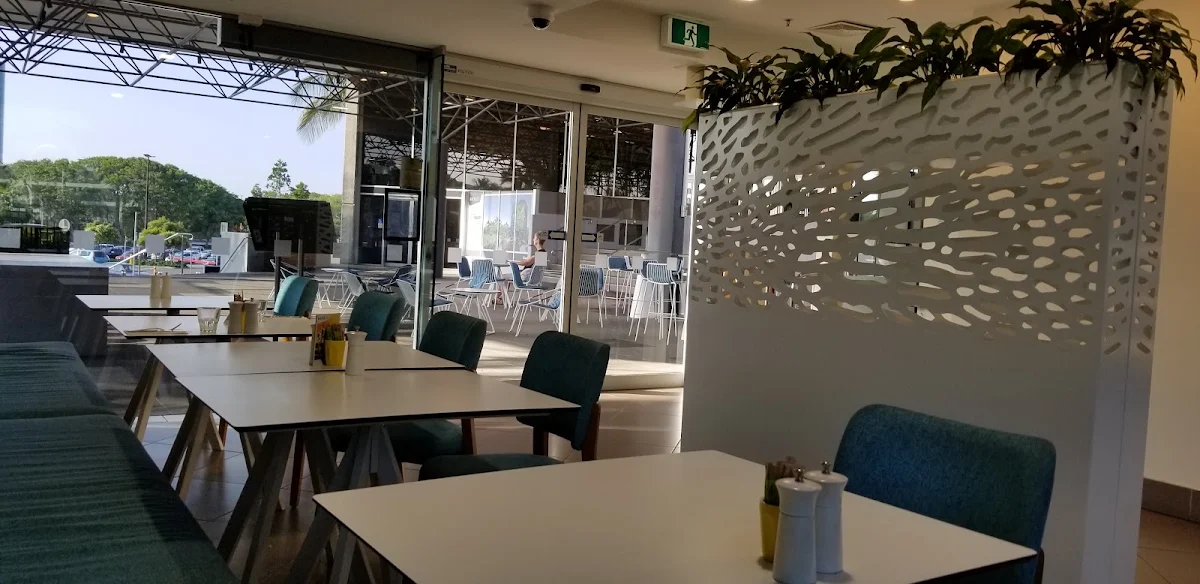 Vibe, HOTA Café