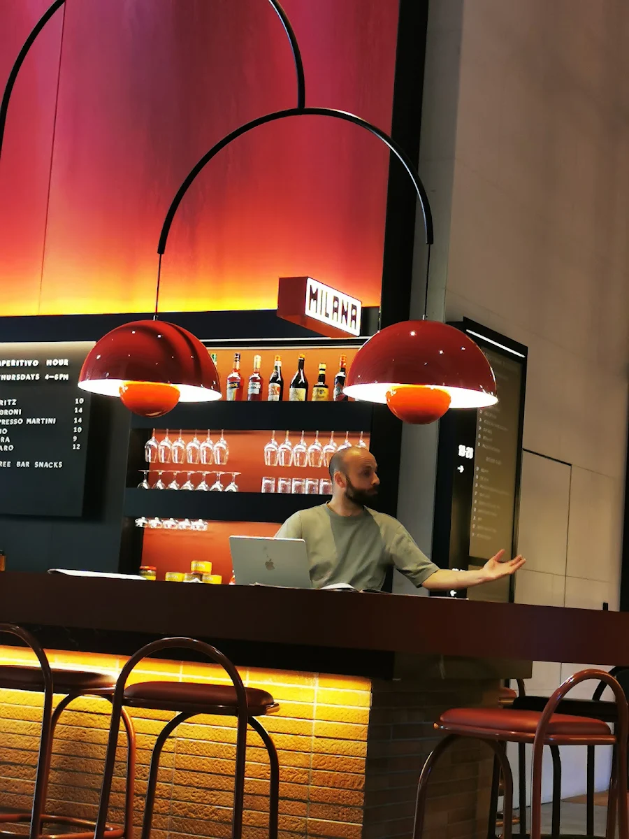 Vibe, Milana Espresso
