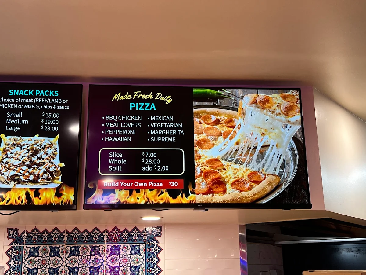 Menu, Turquoise Kebab Pizza