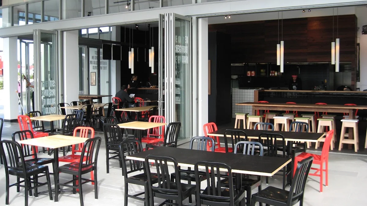 Vibe, Grill'd Burgers - Newmarket