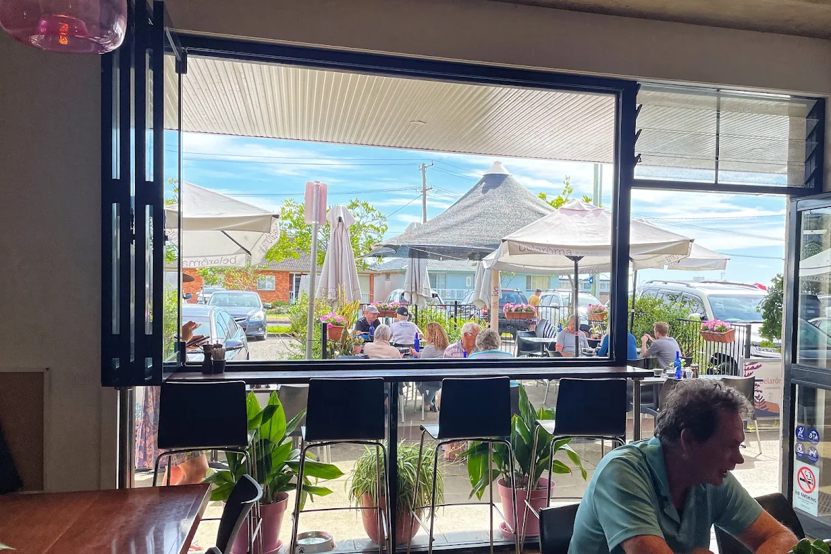 Vibe, Bittersweet Cafe Patisserie