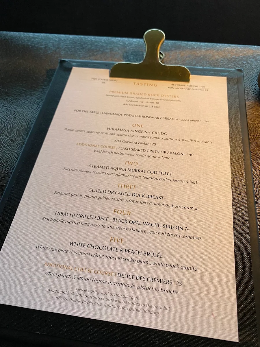 Menu, O Bar and Dining