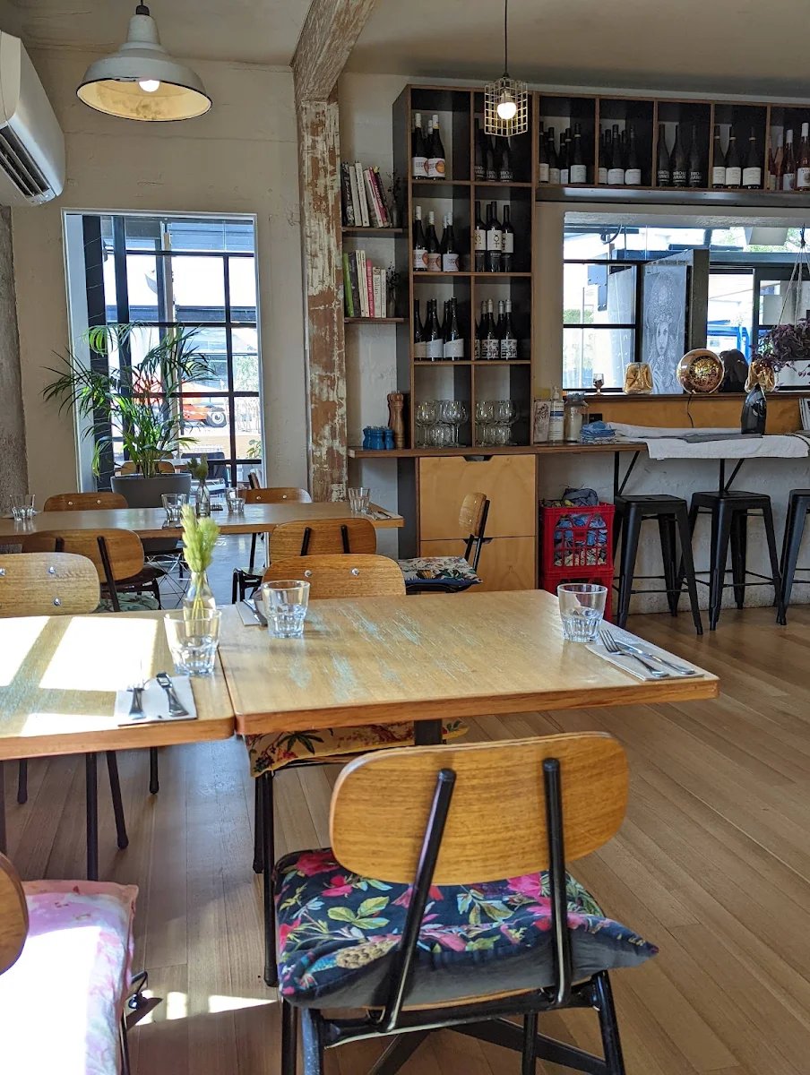 Vibe, Blue Social Eatery Restaurant - Launceston
