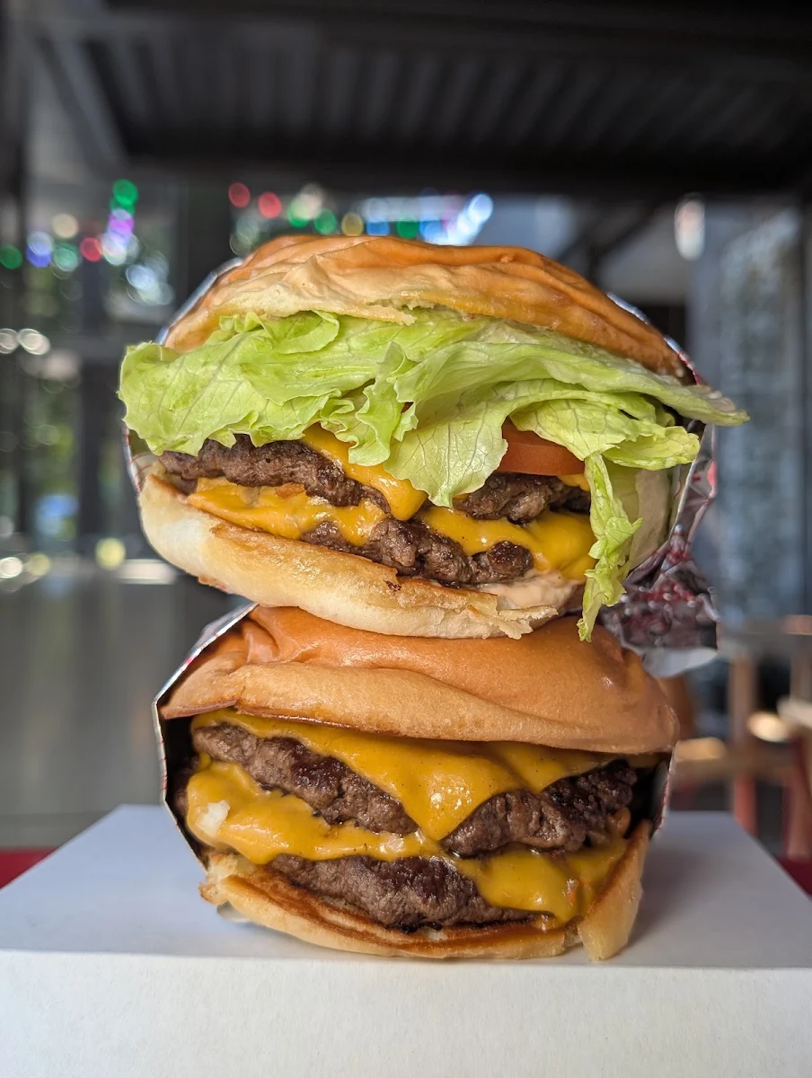 Food & drink, Slim's Quality Burger