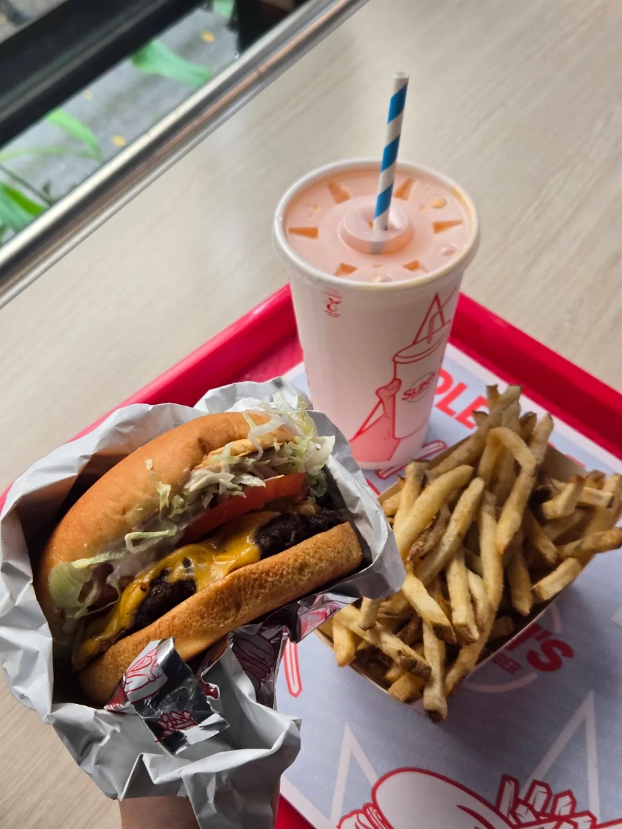 Food & drink, Slim's Quality Burger