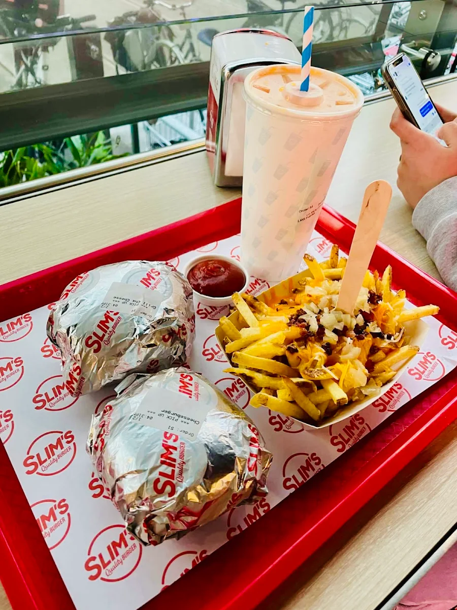 Food & drink, Slim's Quality Burger