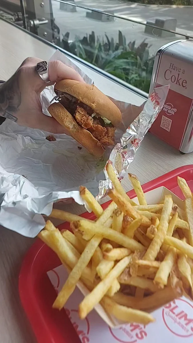 Food & drink, Slim's Quality Burger