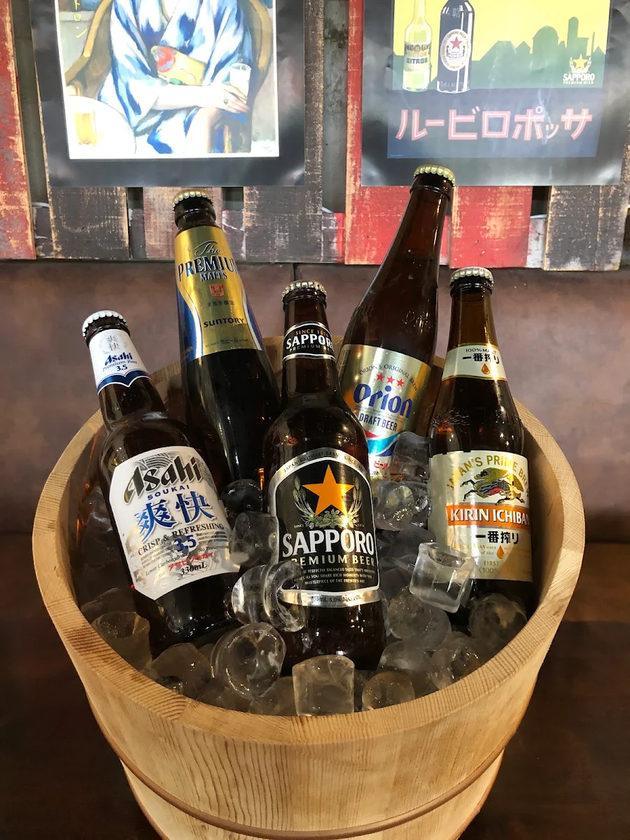 Menu, Sushia Sushi Roll & Fresh Bar