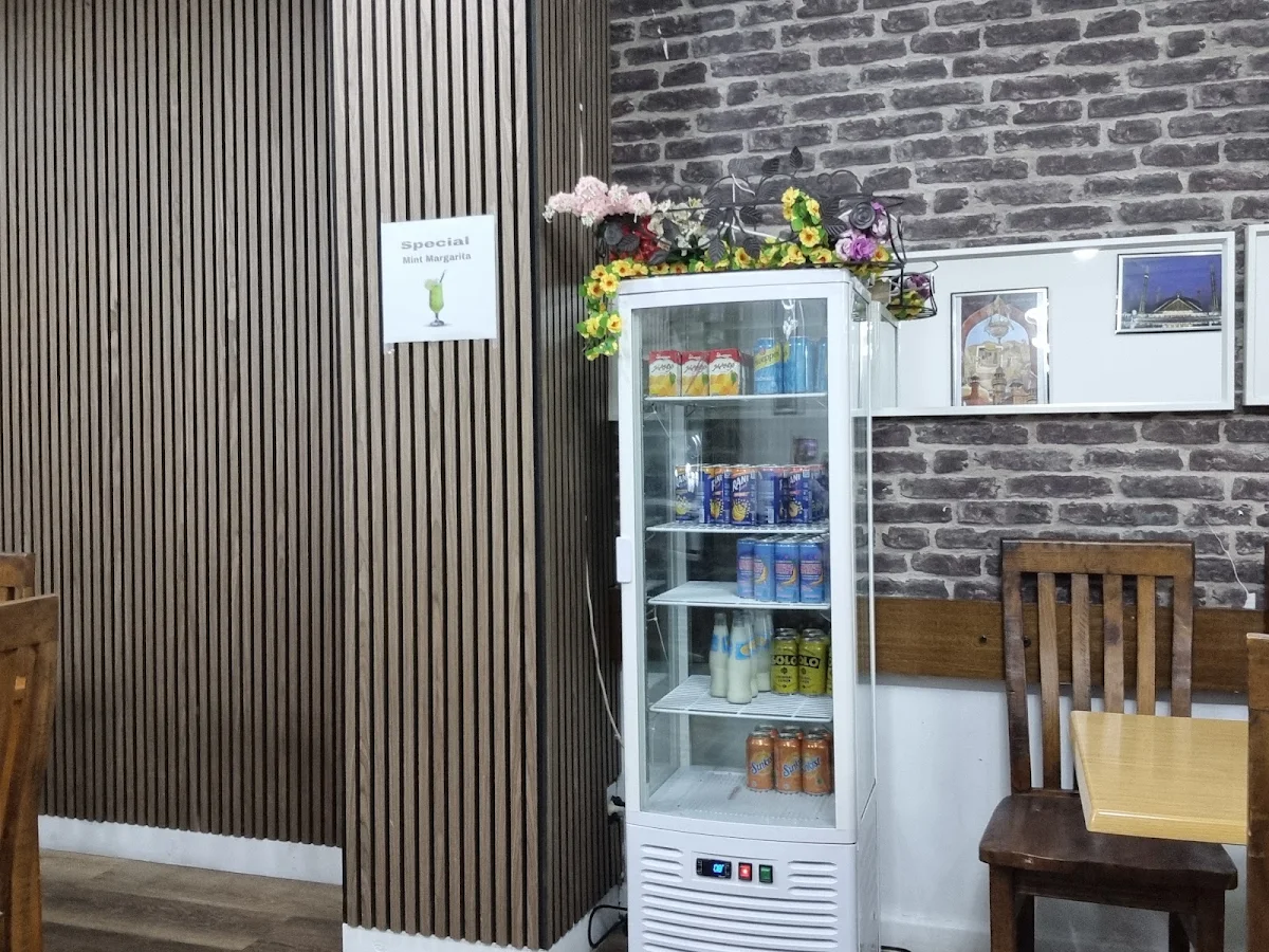 Vibe, Handi Kitchen
