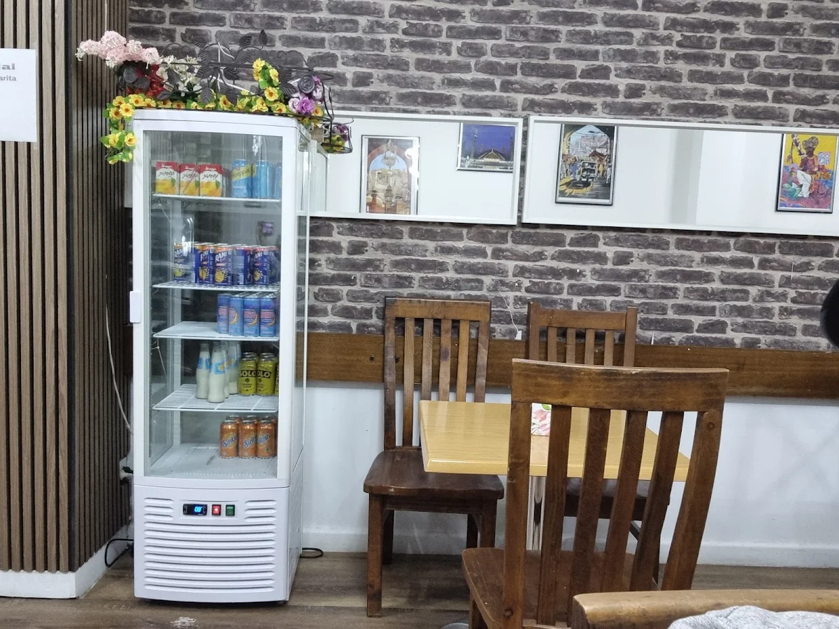 Vibe, Handi Kitchen
