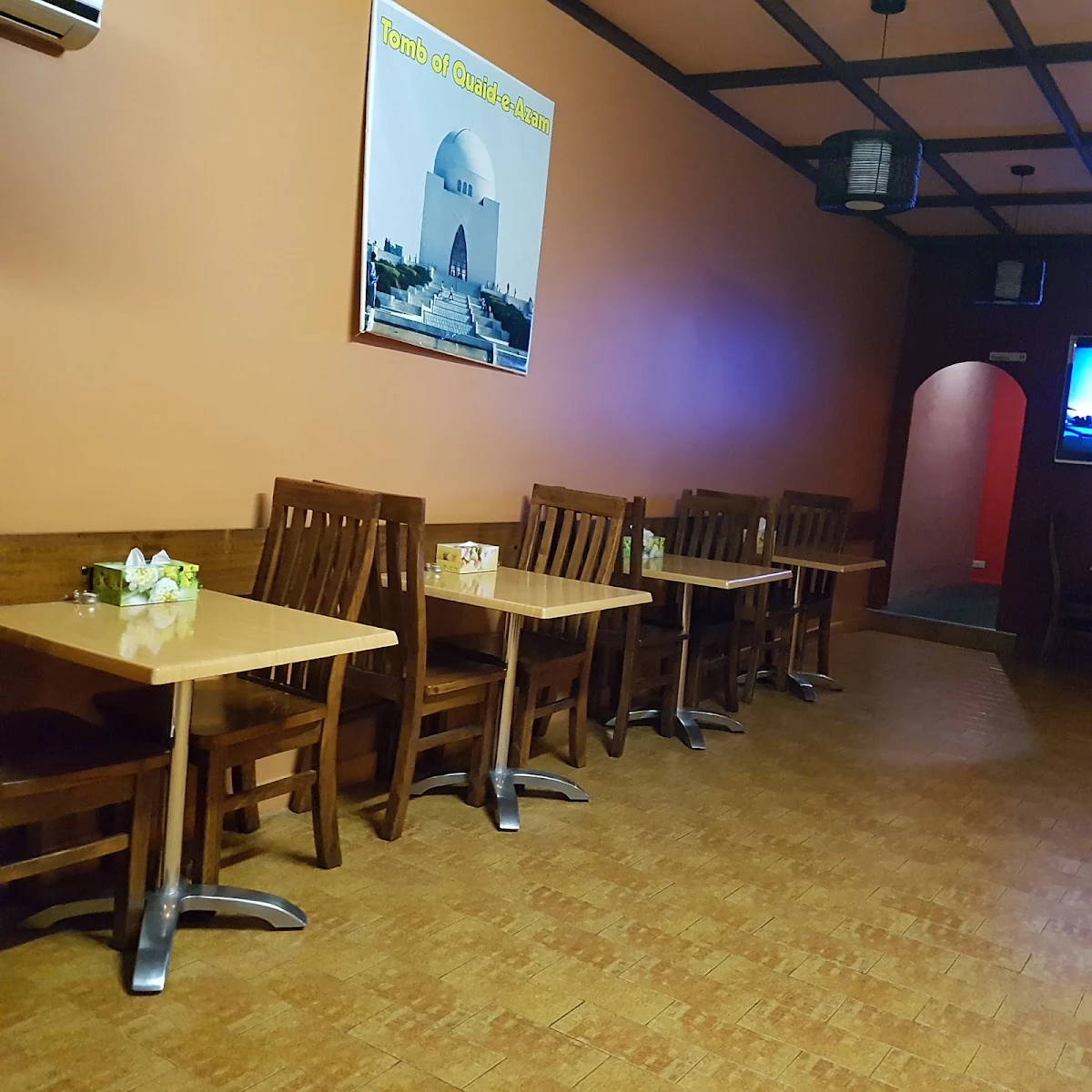 Vibe, Handi Kitchen