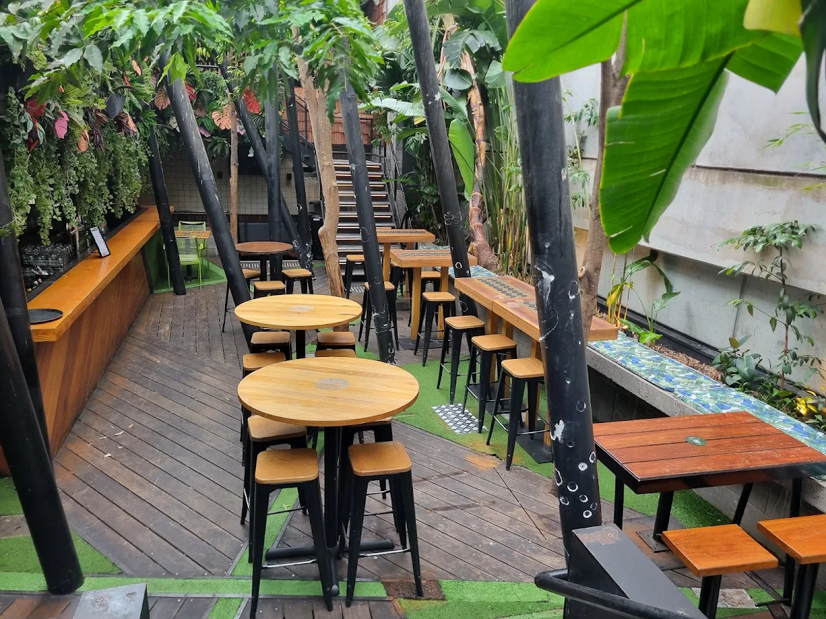 Vibe, Terminus Hotel