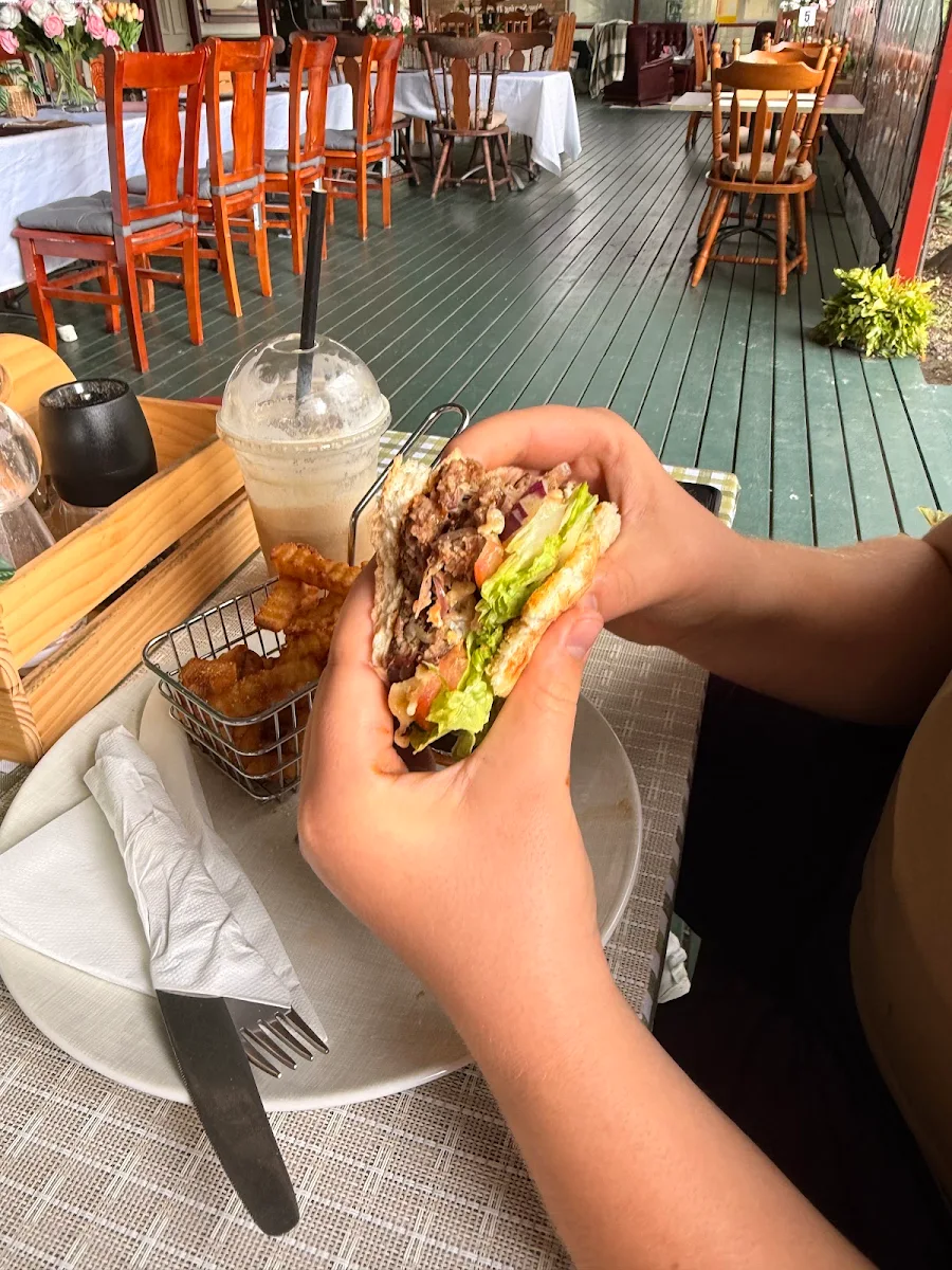 Food & drink, Cool Beanz Station Cafe