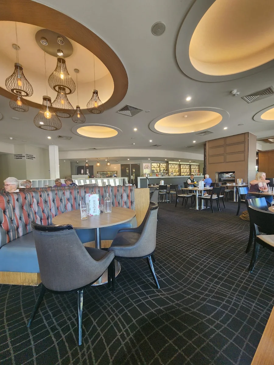 Vibe, The Brook Bar & Bistro