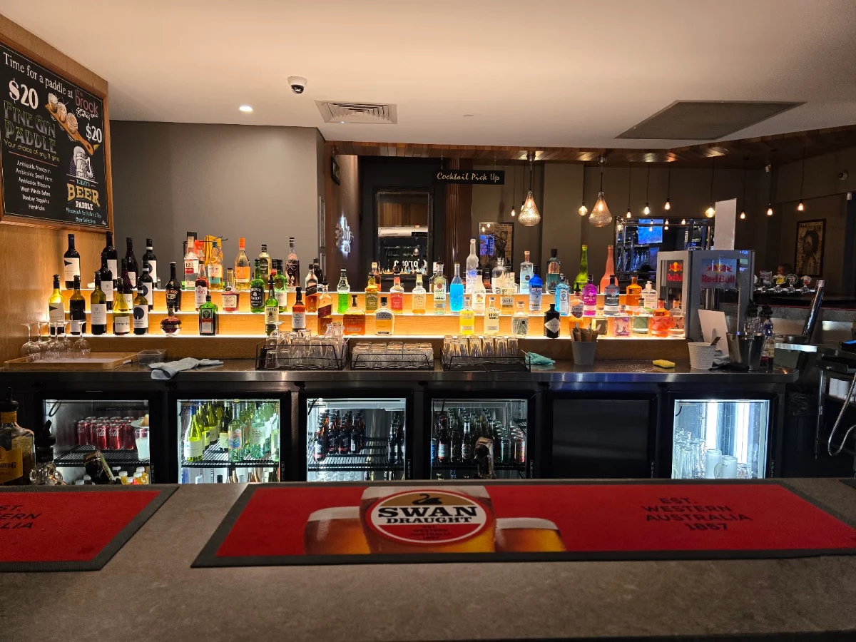 Vibe, The Brook Bar & Bistro