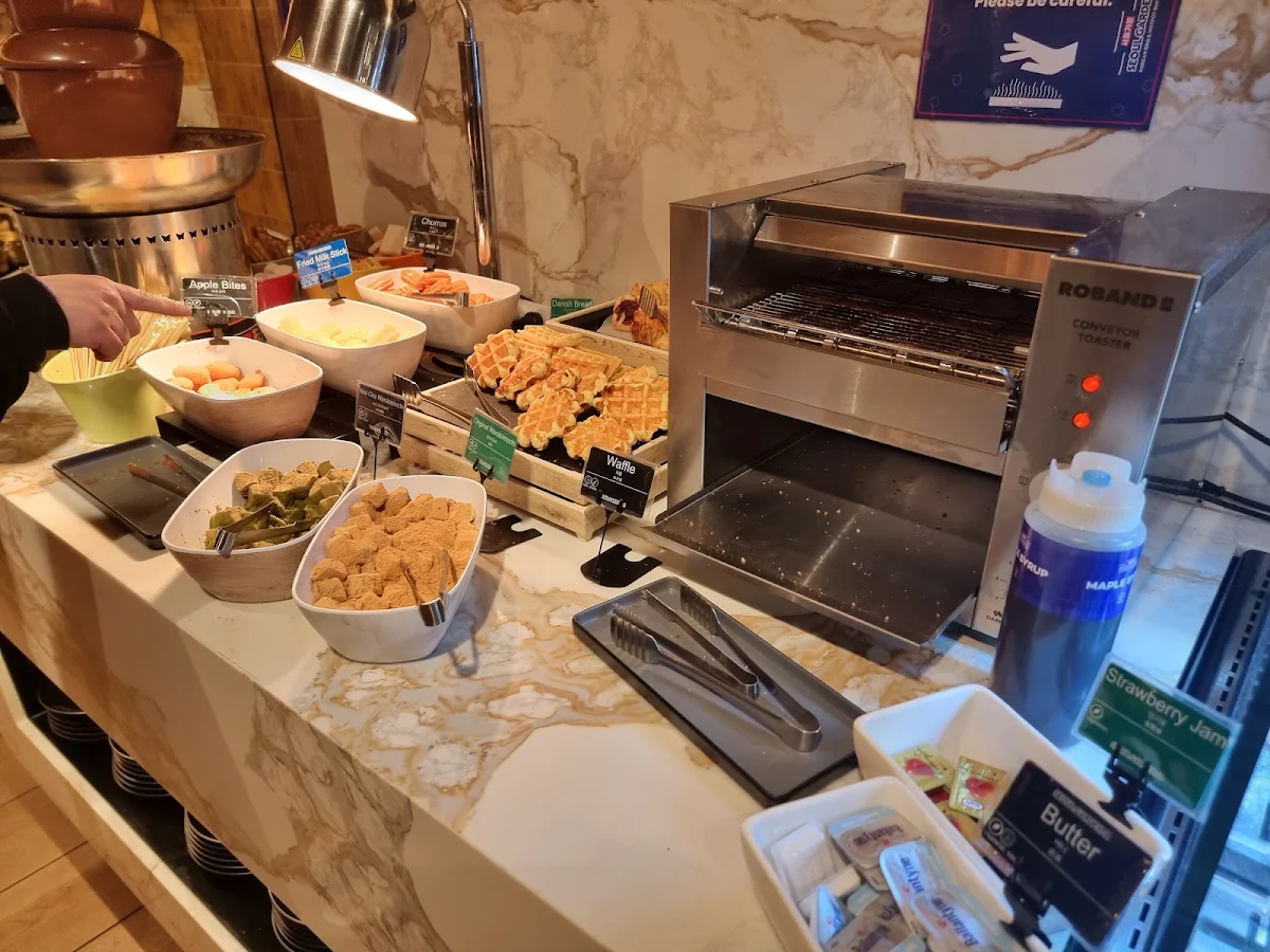 Vibe, Seoul Garden Korean BBQ & Hot Pot Buffet - Epping