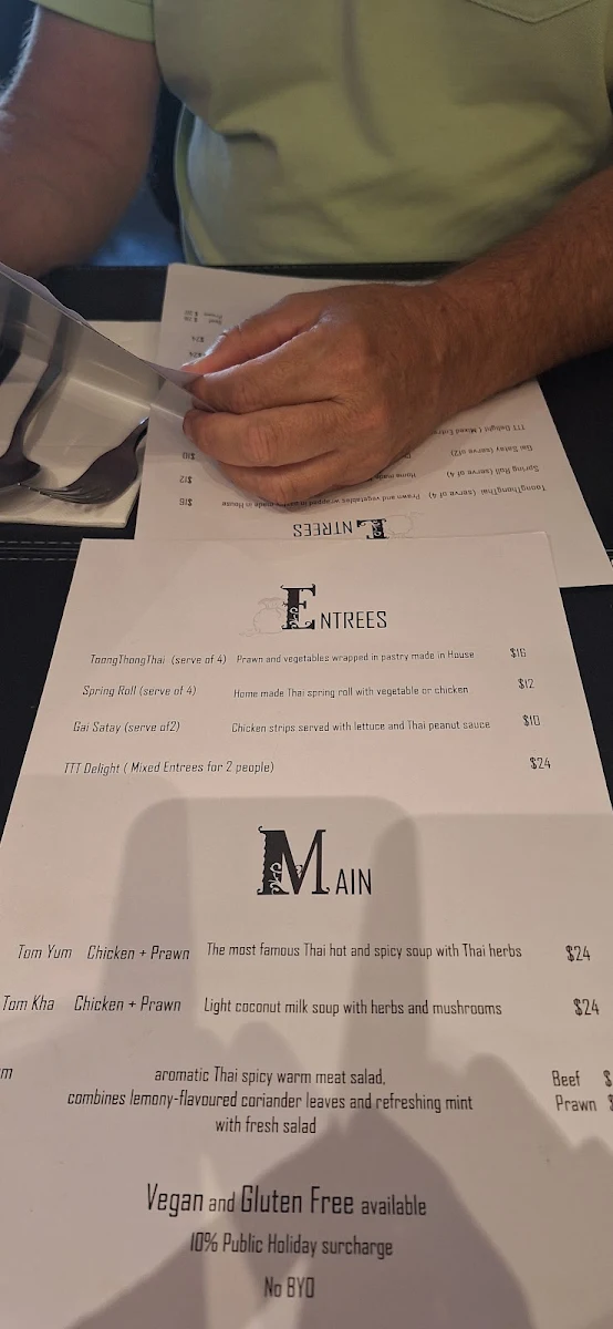 Menu, Toong Thong Thai Restaurant