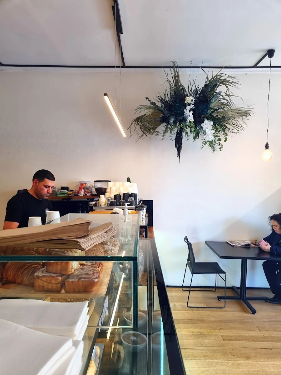 Vibe, Tram Stop 58 Cafe