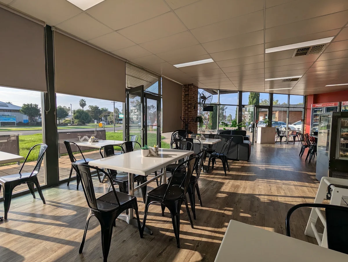 Vibe, Busy Bean Cafe