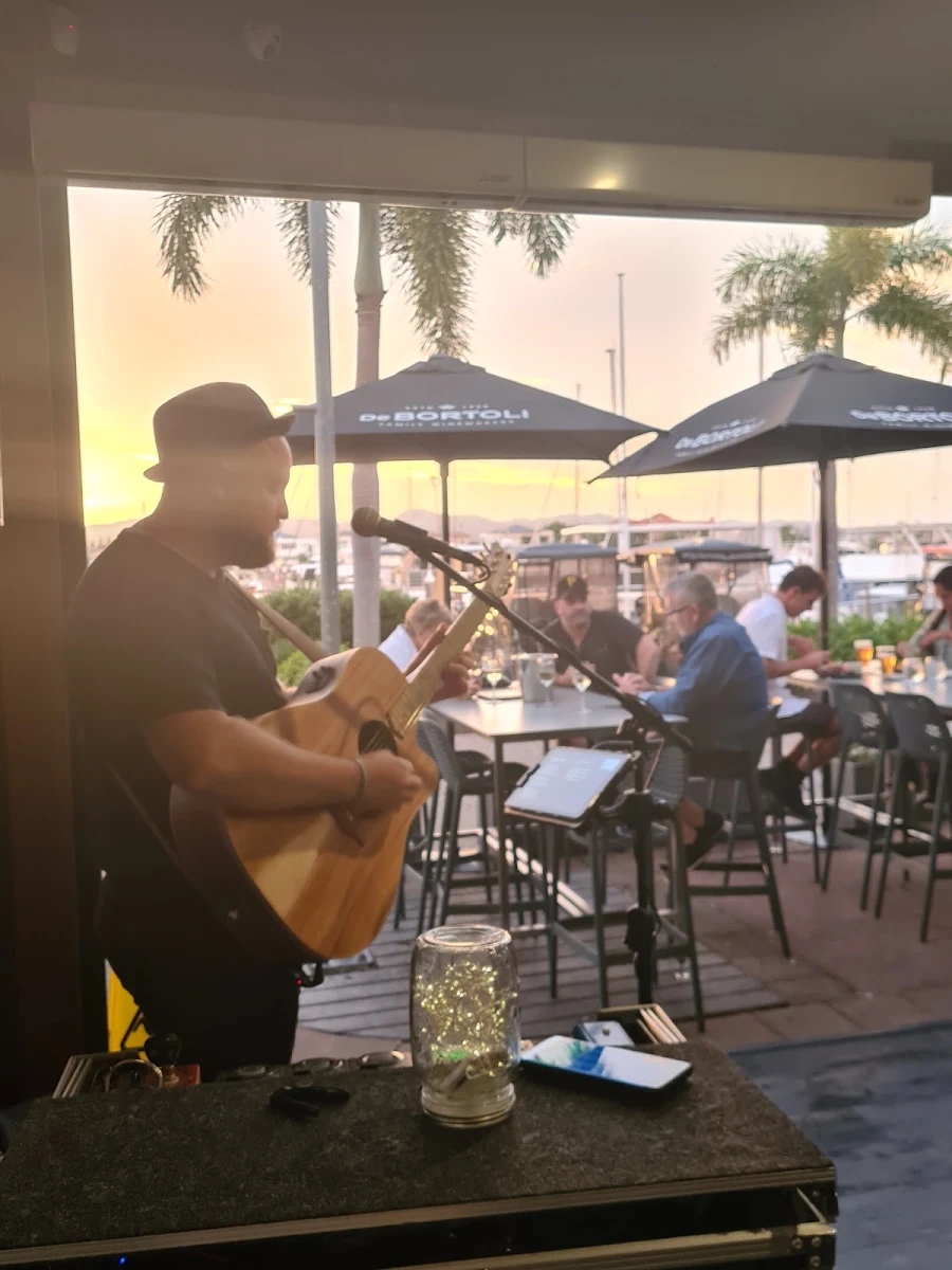 Vibe, Hope Island Blue Water Grill