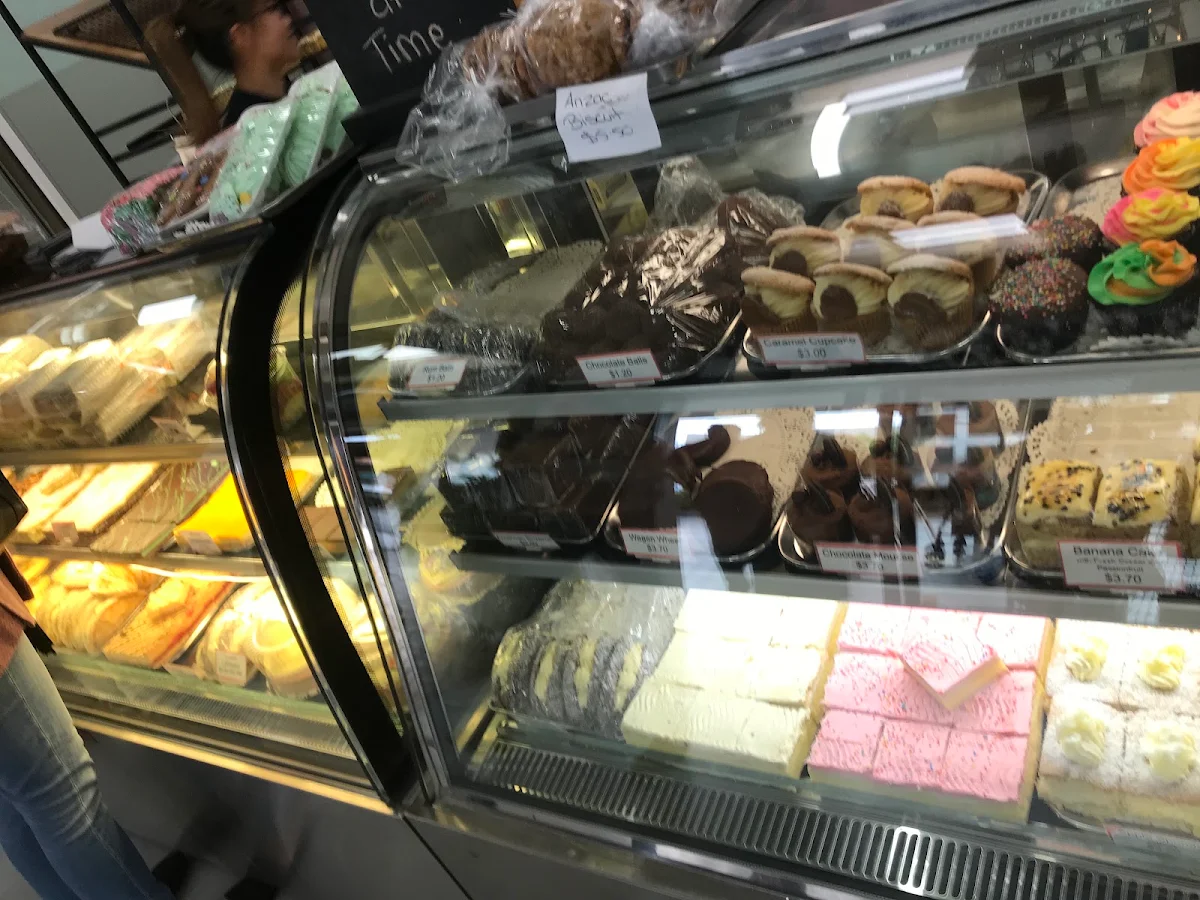 Vibe, Village Walk Bakery