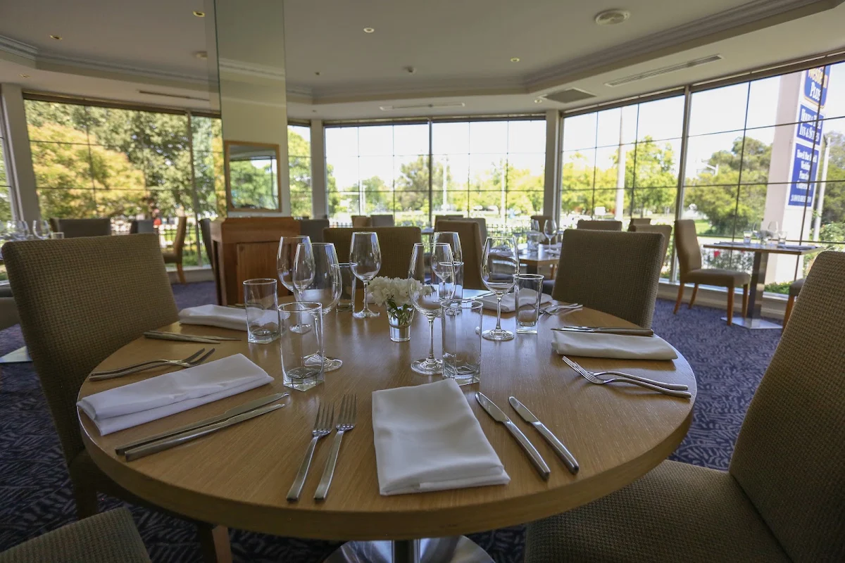 Vibe, Hovell Bar & Grill Albury