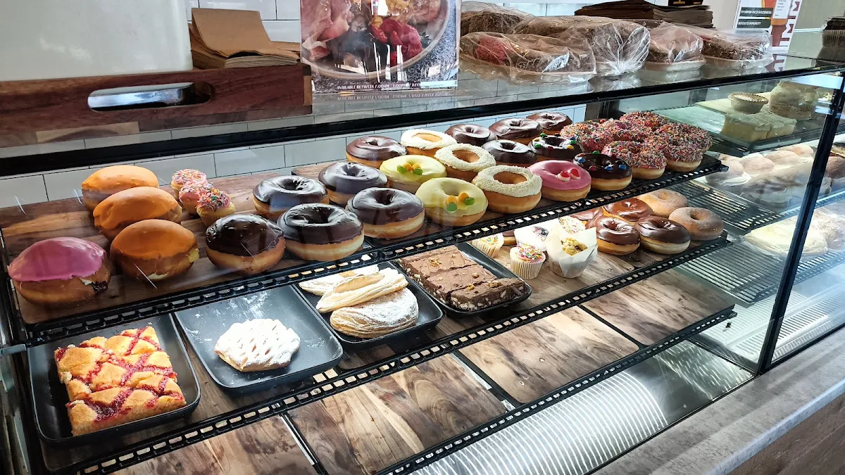 Vibe, The Fabulous Baker Boys Bakery