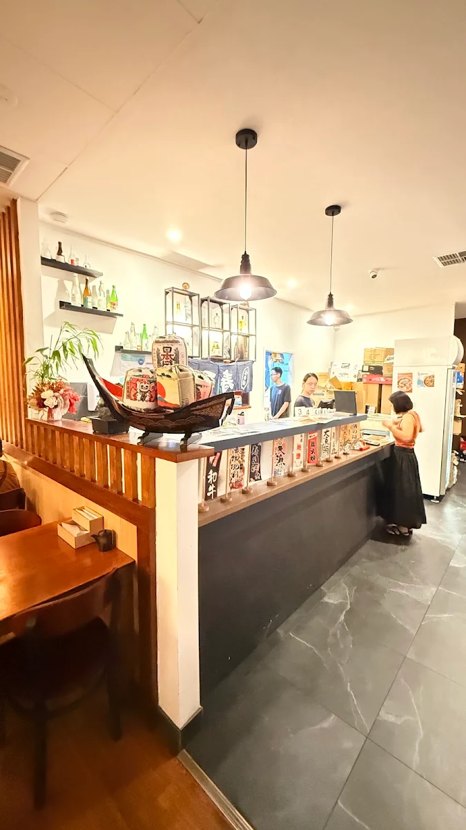 Vibe, JM SUSHI