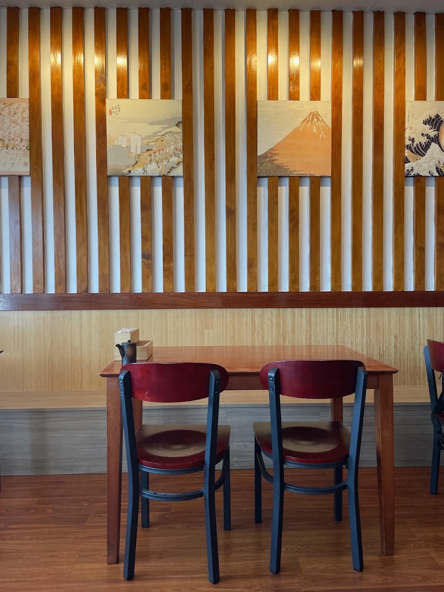 Vibe, JM SUSHI
