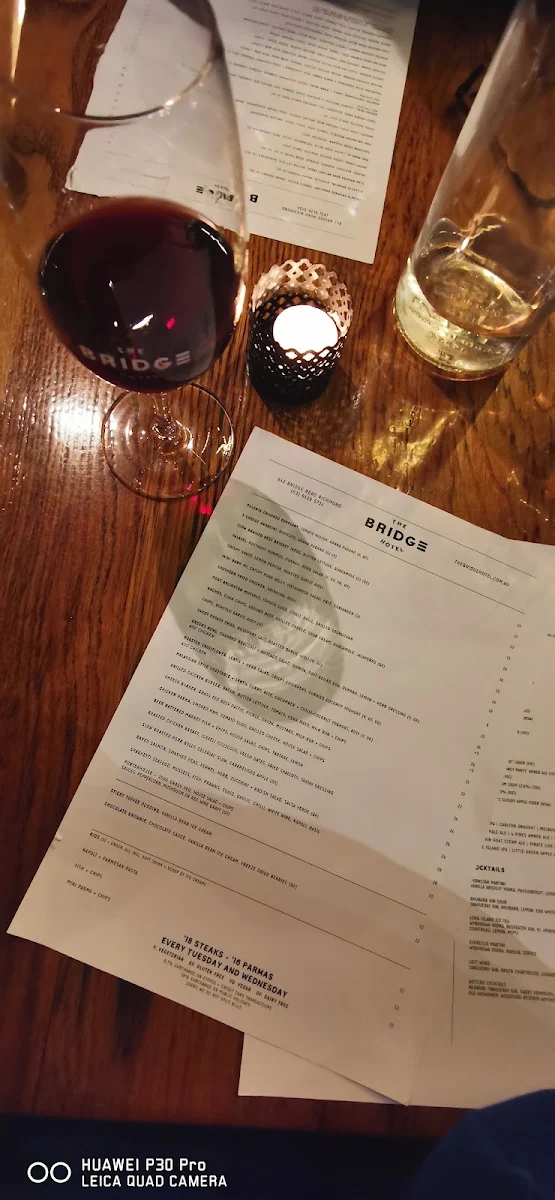 Menu, Bridge Hotel