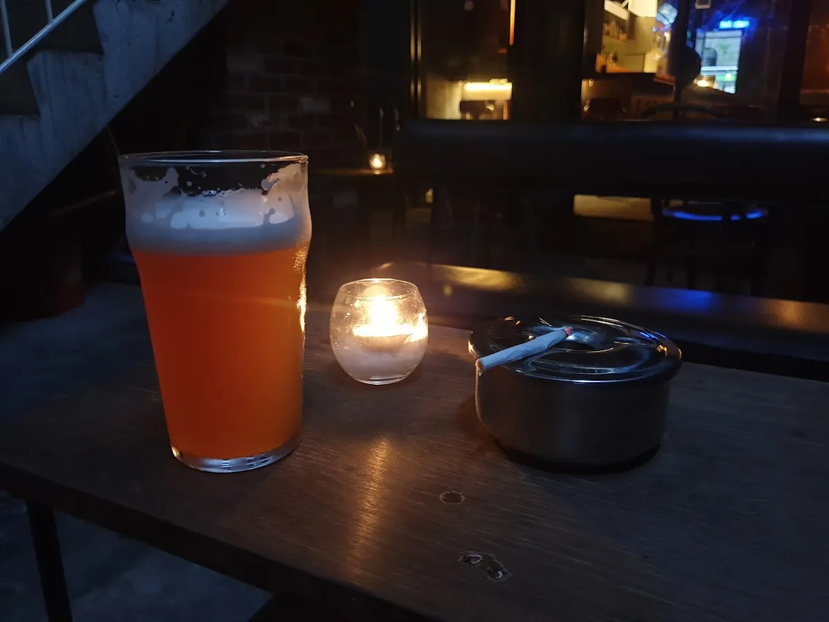 Food & drink, Angel Music Bar