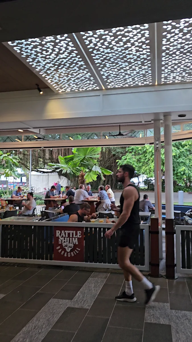 Vibe, Rattle n Hum Cairns