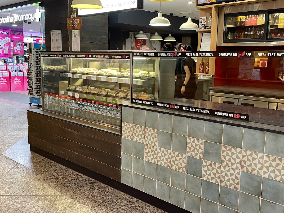 Vibe, Roll'd Collins Place